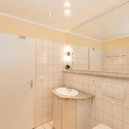 Trafalgar 244 Apartment *