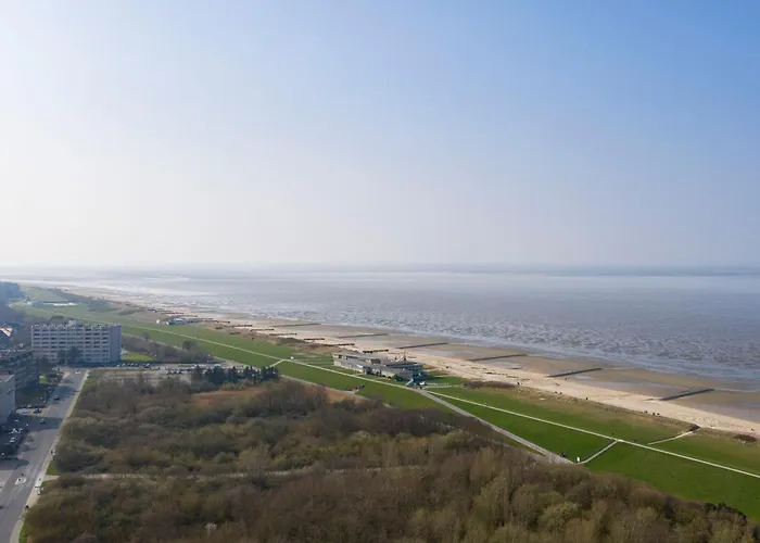 Apartment Trafalgar 244 *