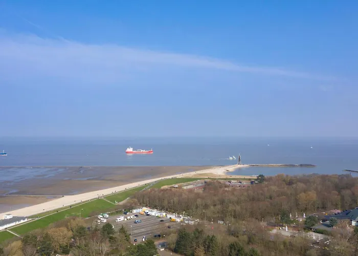 Trafalgar 244 Apartment *