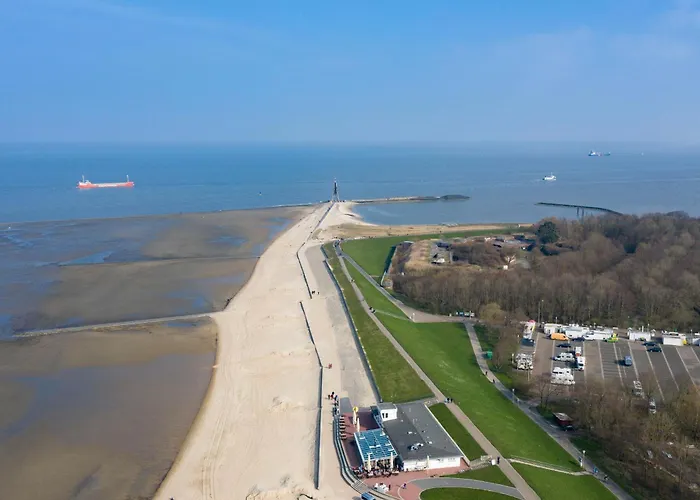 Trafalgar 244 Apartment *